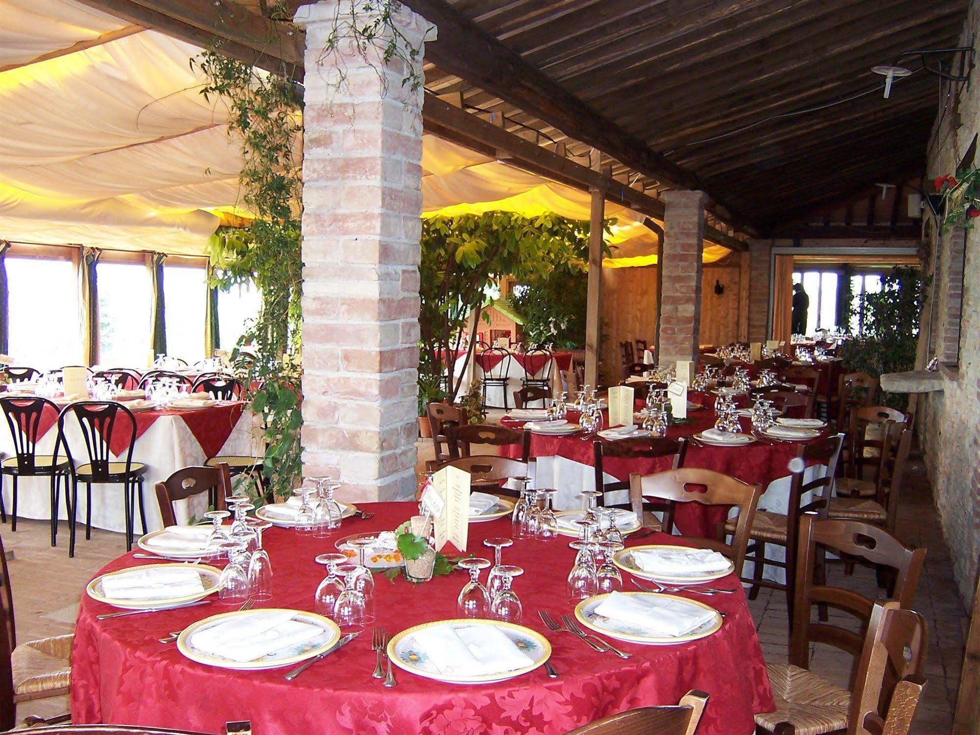 Agriturismo La Casella San Terenziano Exterior photo